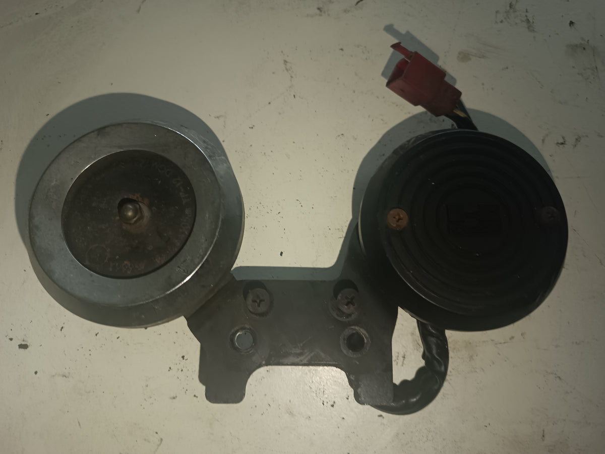 OEM Signalhorn med Fästen (2-pack) Kawasaki EN400 (1986) – Original Horn Set