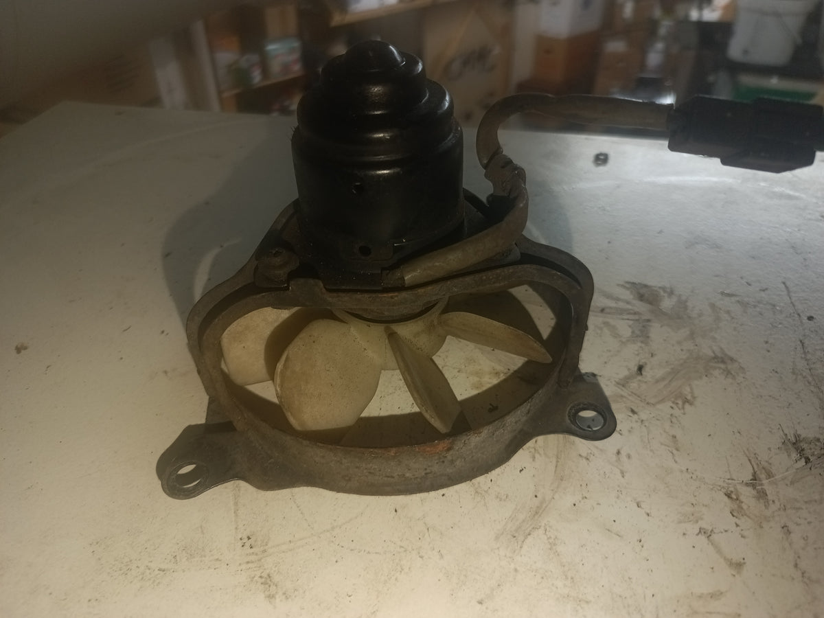 OEM Kylarfläkt Kawasaki EN400 (1986) – Original Fläktmontering (59502-1014)