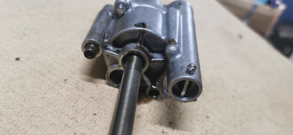 Begagnad Honda OEM Oljepump (15110-MG9-000) – GL1200 Goldwing