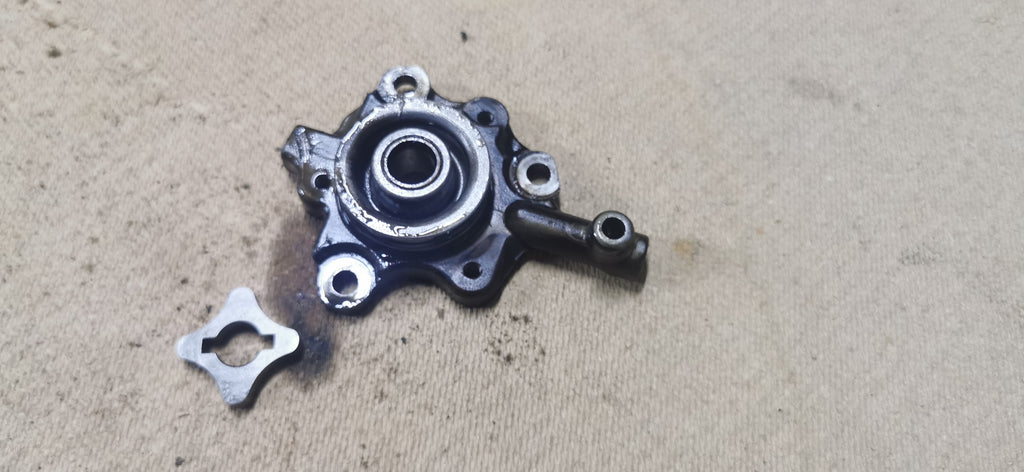 Begagnad Honda OEM Komplett Oljepump (15110-MG9-000) – GL1200 Goldwing