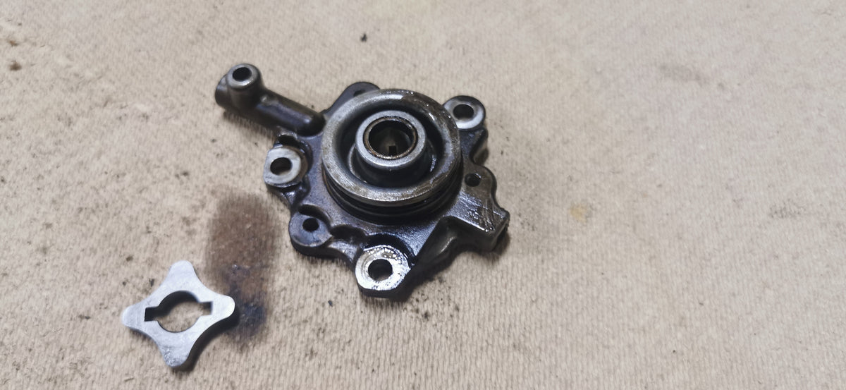 Begagnad Honda OEM Komplett Oljepump (15110-MG9-000) – GL1200 Goldwing