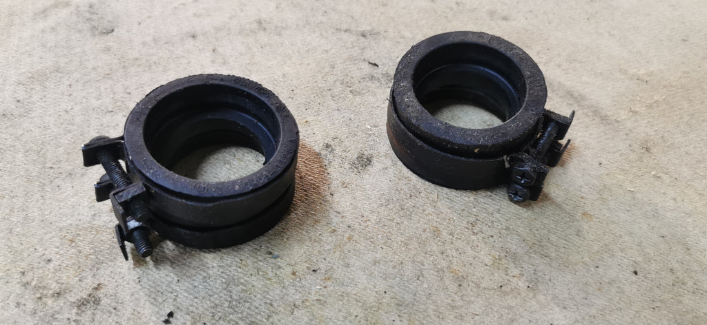 Kawasaki EN400 / EN450 LTD (1986) - Insugsgummin / Förgasargummin (Par) OEM