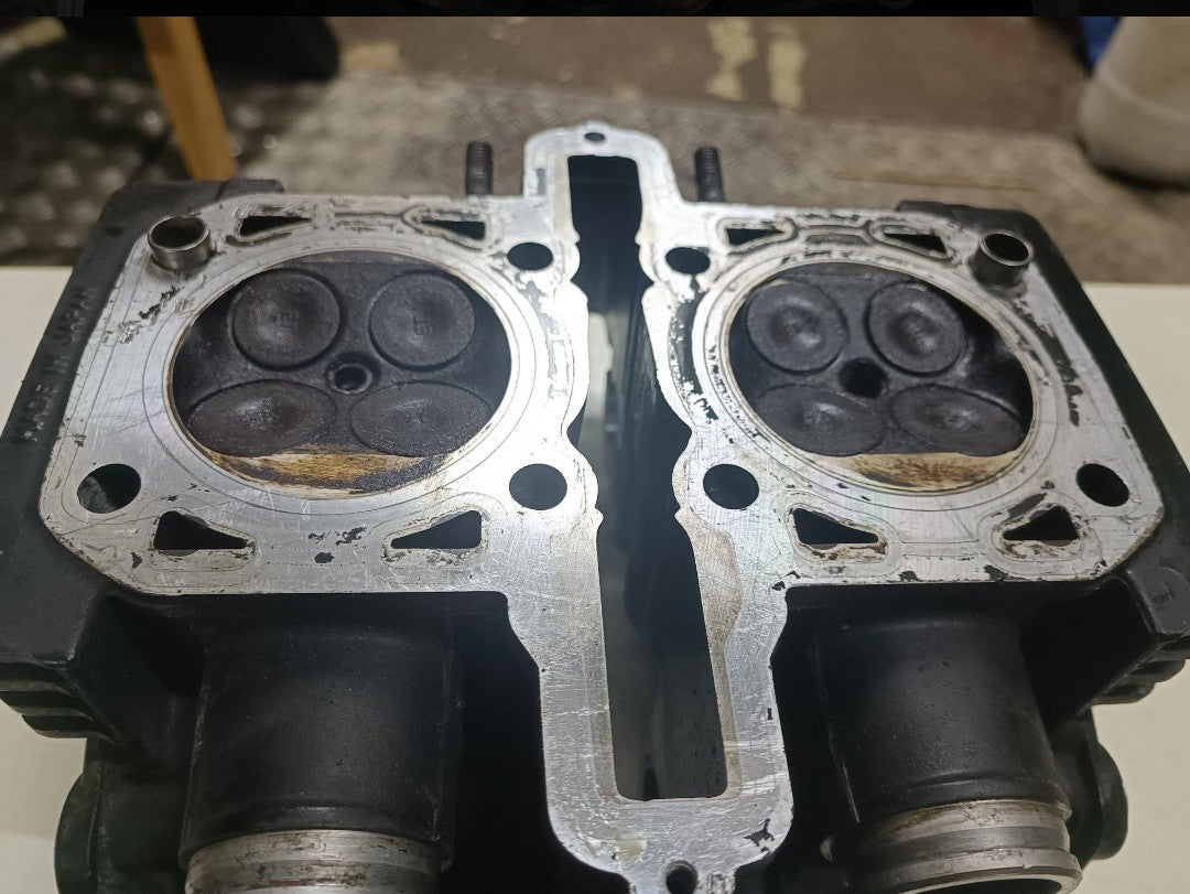 Kawasaki EN400A Zylinderkopf komplett mit Ventilen 1986 – 36 440 km