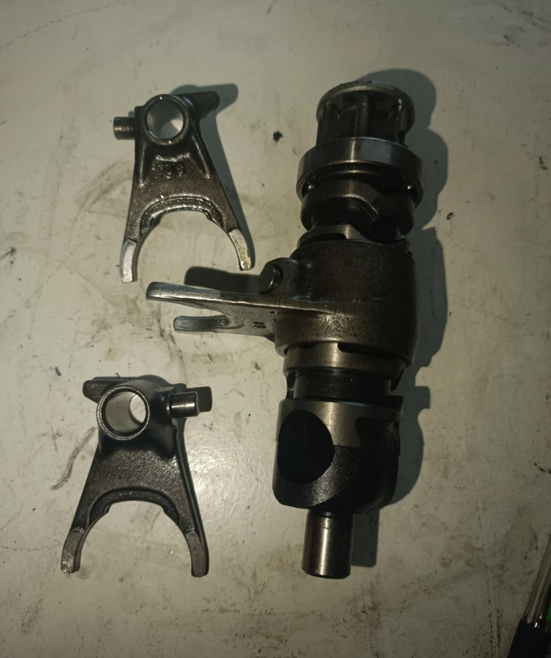 Komplett Växeltrumma med Växlingsgafflar OEM 13239-1118 – Kawasaki EN400 / EN500 / EX500 / KLE500